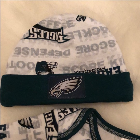Eagles matching onesie and beanie - Picture 2 of 3